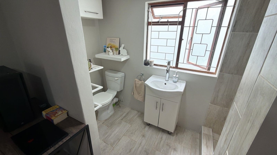 5 Bedroom Property for Sale in Mill Park Eastern Cape